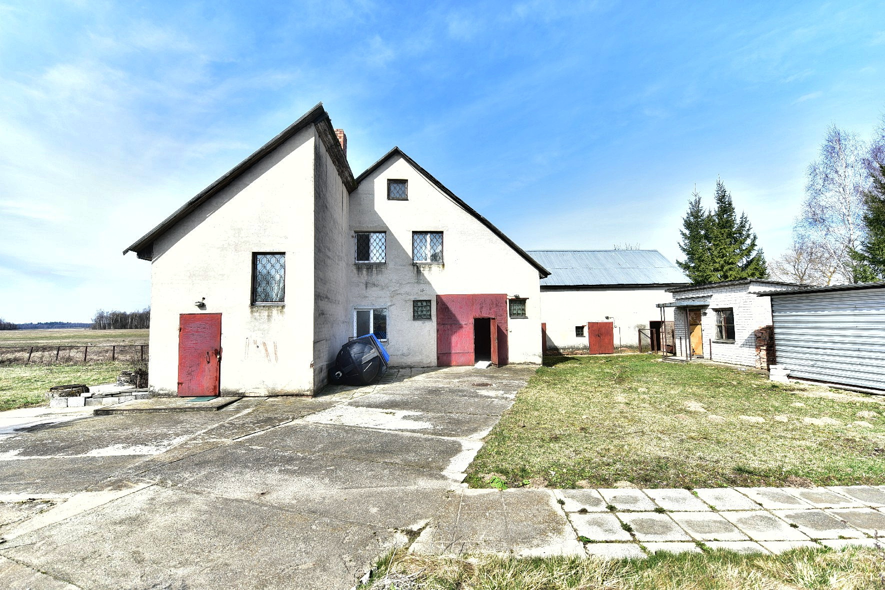 Продам кирпичный дом в д. Алеховка, 45км.от Минска - фотография