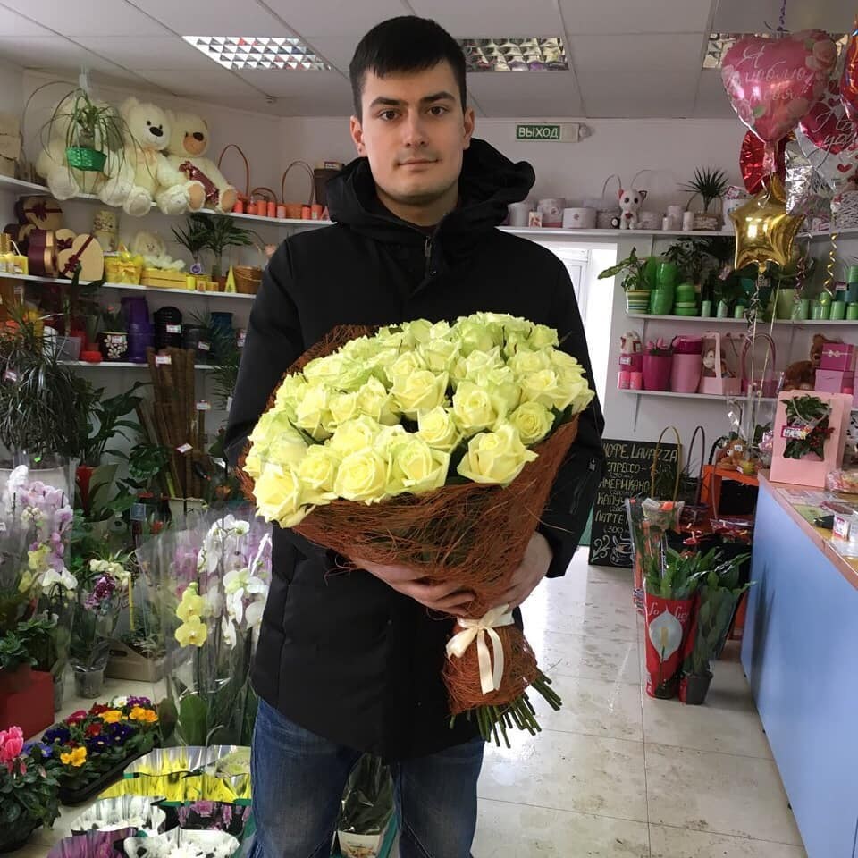 Доставка и продажа цветов В Минске - фотография