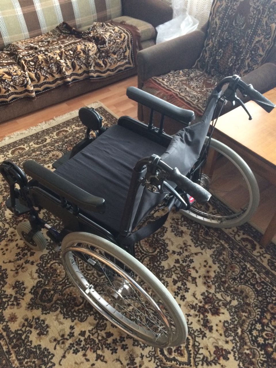 Прокат широкой инвалидной коляски - фотография