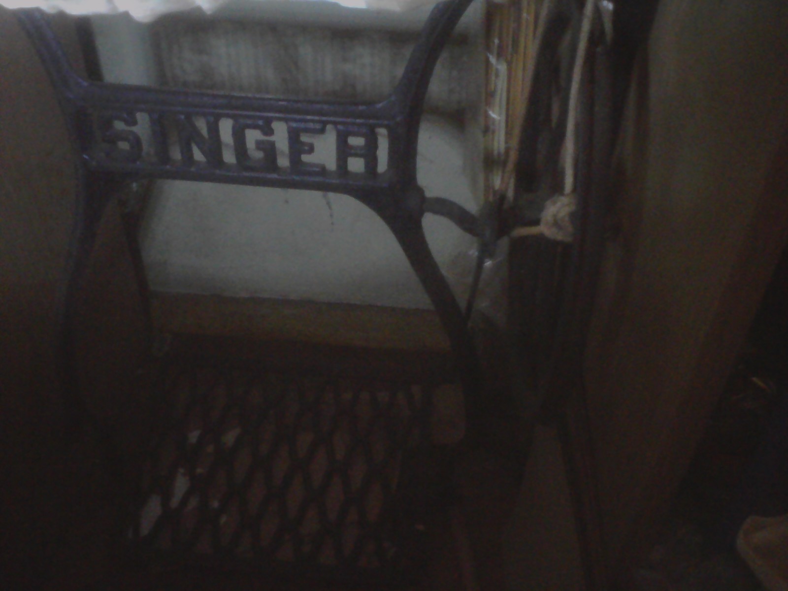 Швейная машинка SINGER - фотография