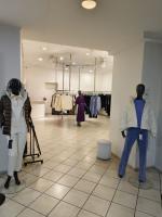 Действующий магазин итальянской одежды с оборудованием - Продажа объявление в Минске